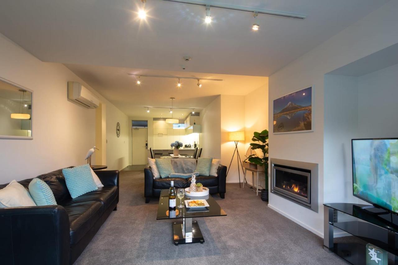 Bowen18 Lake Views Gas Fire Bbq Distretto di Distretto di Queenstown Esterno foto